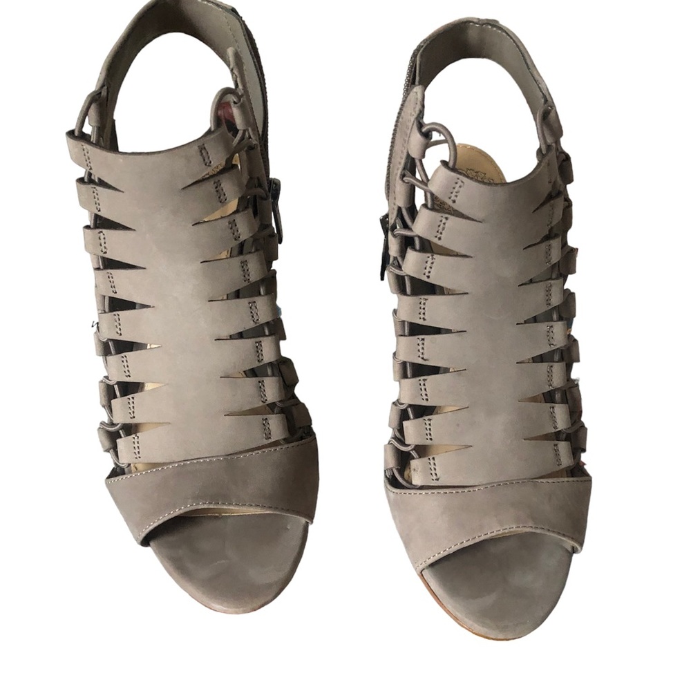 Vince Camuto heel sandal